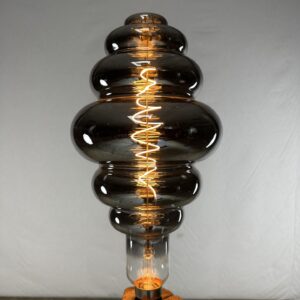 großes Leuchtmittel - Wellen inspiriertes Design in chrom